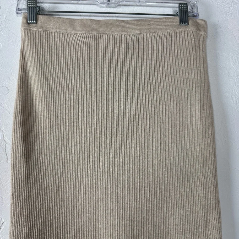 Olive + Oak Skirt Fitted‎ Ribbed Solid Tan Beige Cream Maxi Pull On Knit Rayon - Picture 3 of 7